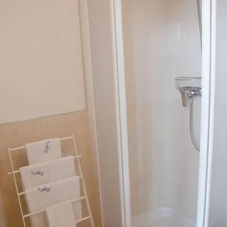 Apartamento Torre 21 *
